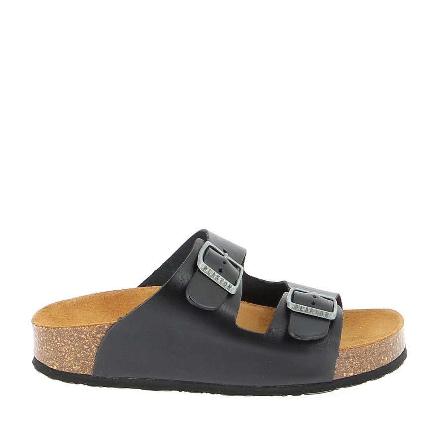 A detailed image showcasing the smooth leather lining and antibacterial properties of the Black Slide sandals from Plakton. The soft lining ensures all-day comfort and freshness for the wearer.