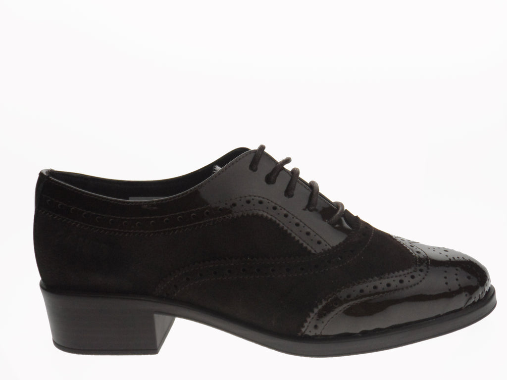 24 Hrs 22687 BROWN