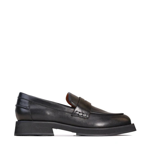 Eos Astrid Black Loafer