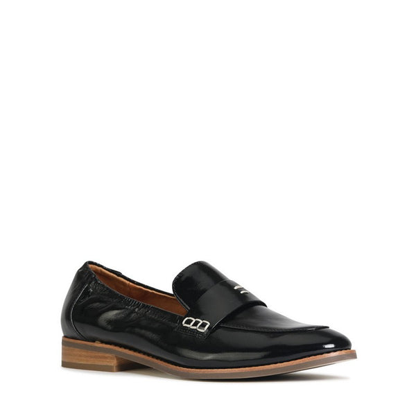 Eos Chile Black Loafer