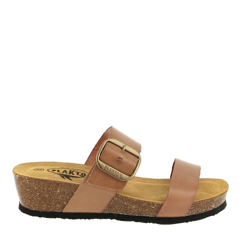 Delve into Plakton's 823004 Tan Wedge Slide to discover a plush memory cushion footbed, ensuring all-day comfort. Crafted with precision, this detail promises a luxurious wearing experience.