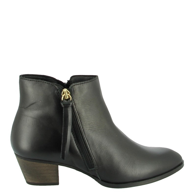 Quait 20811 Black Ankle Boot