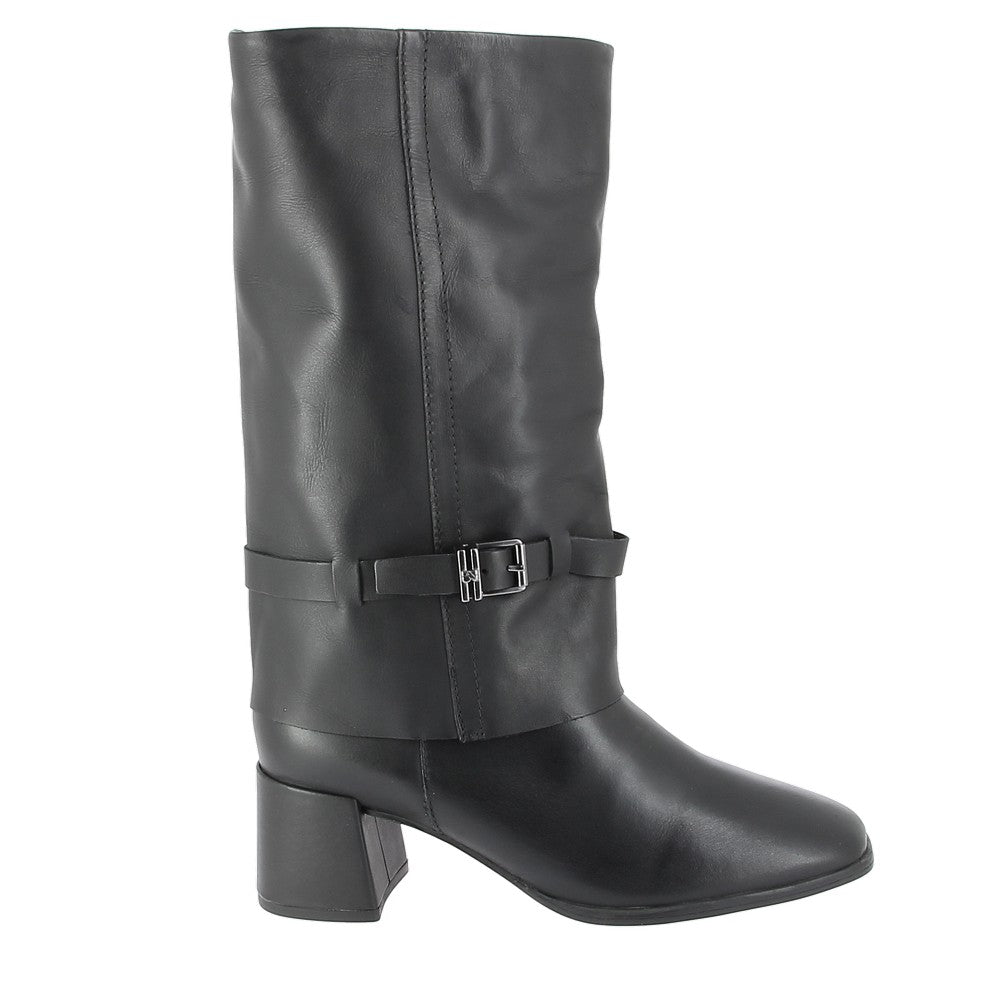 NU by NEO ISA LEATHER BLACK SIDE ZIP BOOT