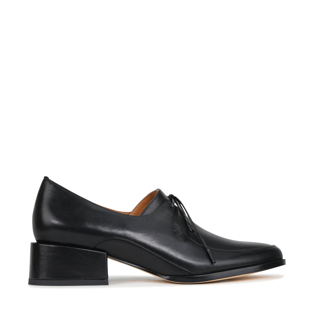 Eos Casi Black Lace Up Loafer