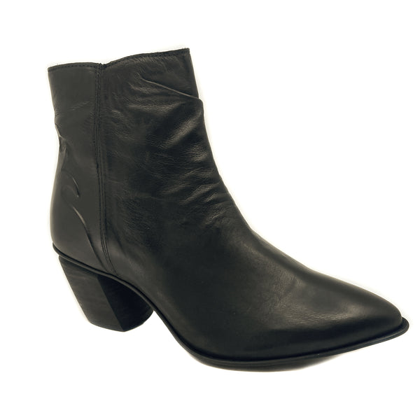 Eos Norton Black Leather Western Ankle Boot