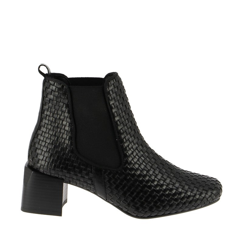 Quait 20796 Black Chelsea Ankle Boot