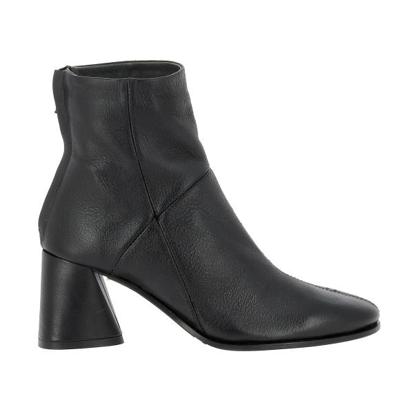 Lilimill 7142 Black Leather Heeled Ankle Boot