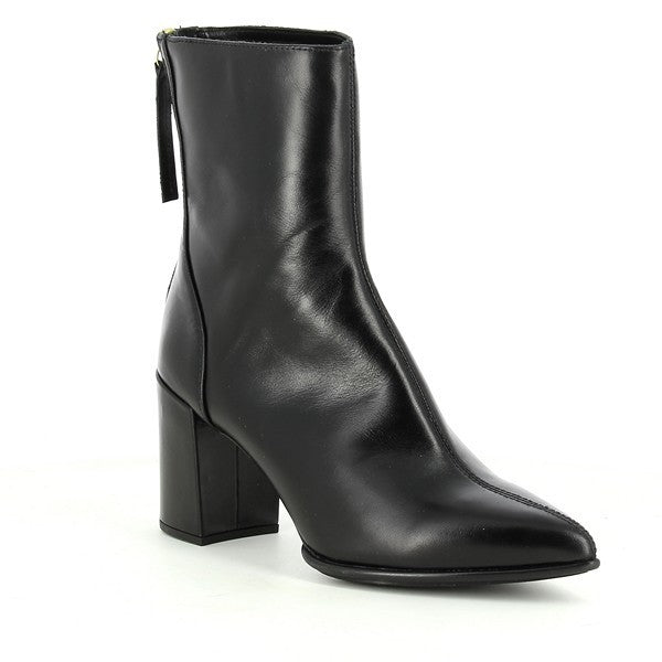 Unisa Kruz Black Leather Heeled Ankle Boot