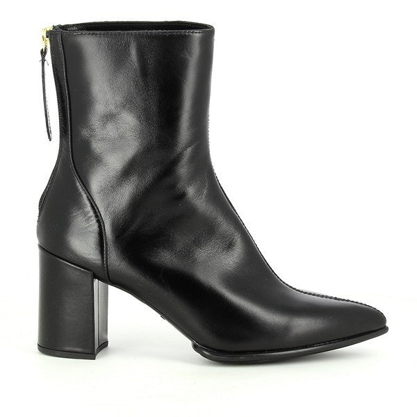 Unisa Kruz Black Leather Heeled Ankle Boot